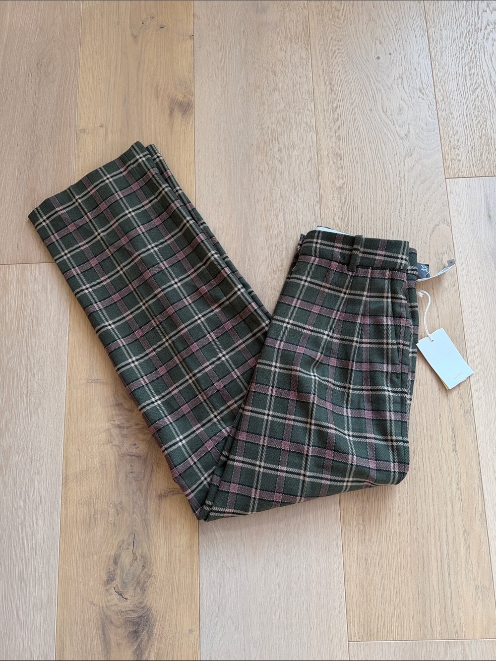 Aritzia Effortless Pants